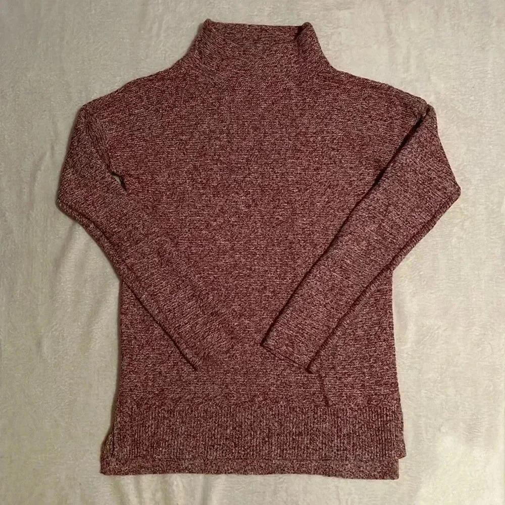 Old Navy Sweater